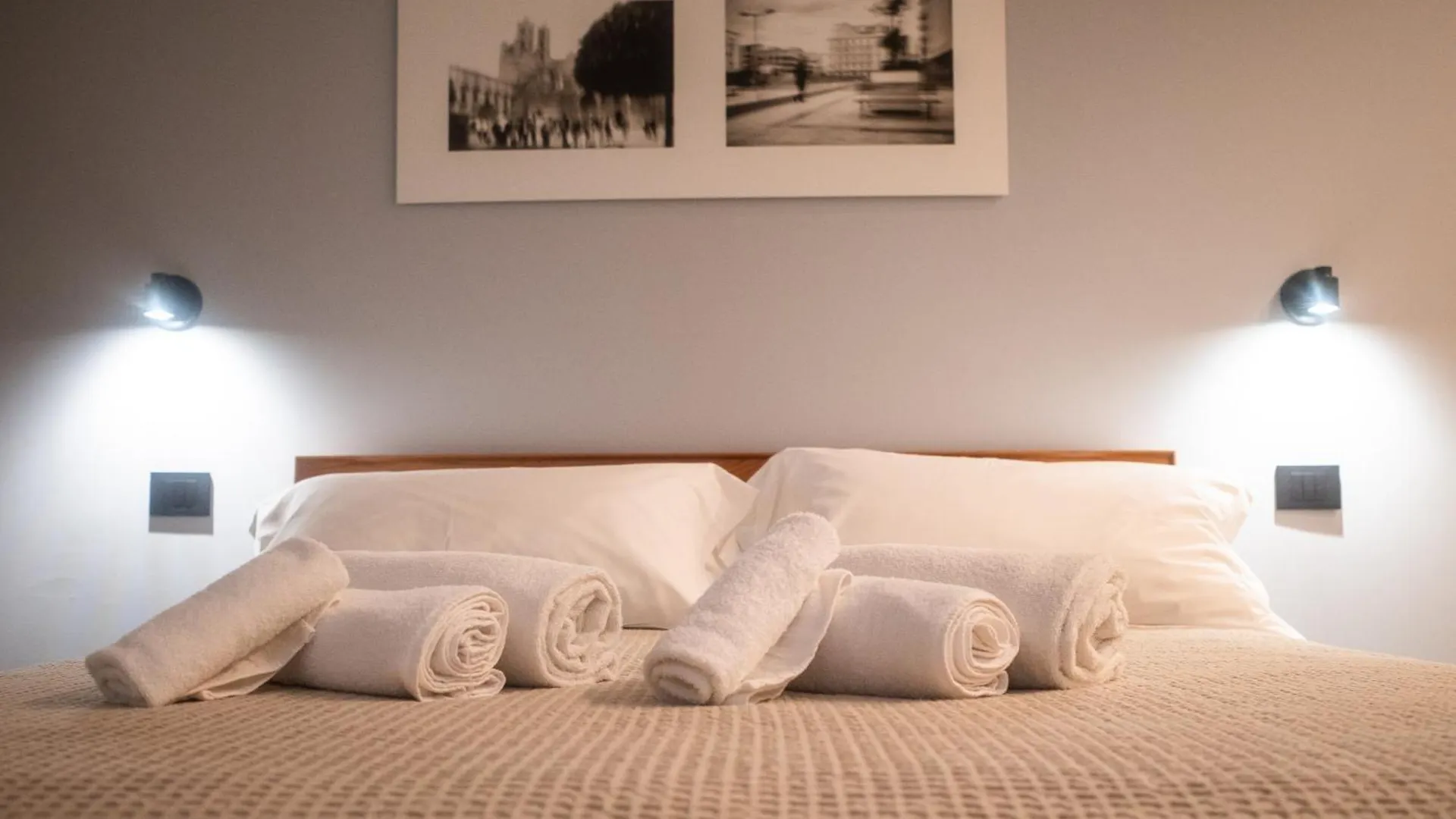 Una Room Палермо 0*,  Италия
